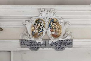 Wappenpaare in Kartuschen — Wappen des Fürsten Johann Georg II. von Anhalt-Dessau (1627-1693) und seiner Ehefrau Henriette Catharina von Oranien-Nassau (1637-1708)