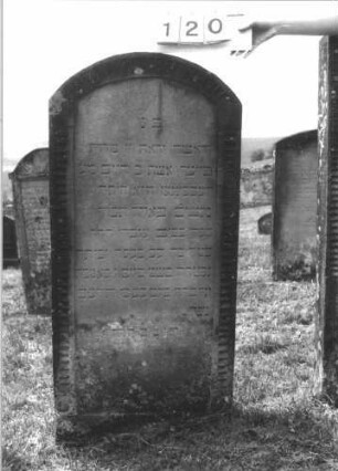Grabstein 120