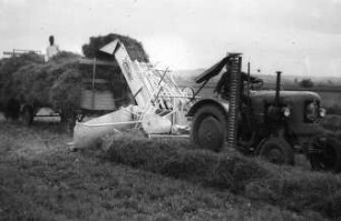 Fotografie: Erntetechnik, Heuernte, Fuderlader