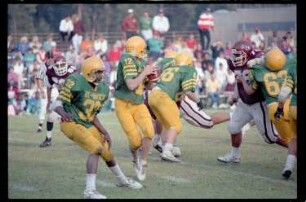 Fotografie: American-Football-Spiel der Berlin Bears gegen die Hi-Hawks an der Berlin American High School in Berlin-Dahlem