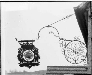 Jagsthausen Schmiedereisendes Wirtshausschild Zur Sonne