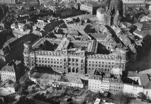 Dresden: Nordöstlicher Teil der Altstadt zwischen Schießgasse und Neumarkt. Luftbild-Schrägaufnahme von Ost