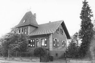 Doppelwohnhaus; Hasselroth, Alte Hanauer Landstraße 17, Alte Hanauer Landstraße 21