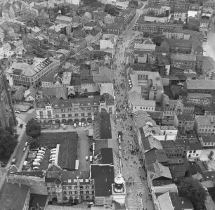 Mecklenburgstraße in der Altstadt von Schwerin : Blickrichtung Süden