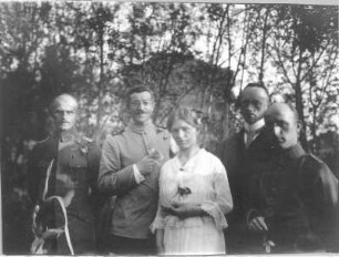 Türkei. Gruppenbild mit Hans Richter und vermutlich seiner ersten Frau