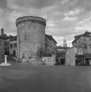 Tour Mataguerre