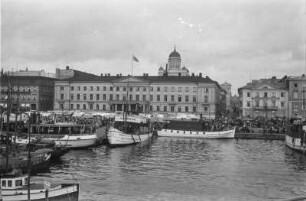 Hafenansicht : Am Hafen in Helsinki