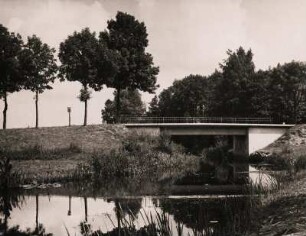 Mittlere Ostmark, Grenzmark Posen-Westpreußen. Brücke über die Obra, einem Nebenfluss der Warthe