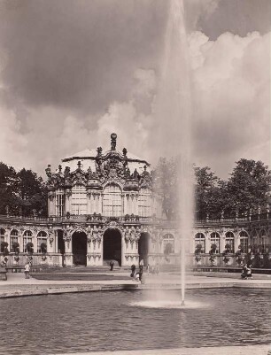 Wallpavillon