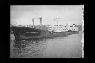 Esso Düsseldorf (1954), Esso Tankschiff Reederei GmbH, Hamburg
