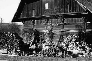 Kirchzarten; Geroldstal: Geroldstal bei Oberried; Holz vorm Hof