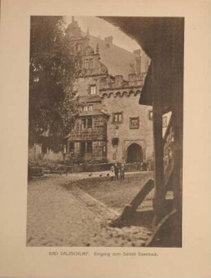 Bad Salzschlirf. Burghof in dem benachbarten Lauterbach.