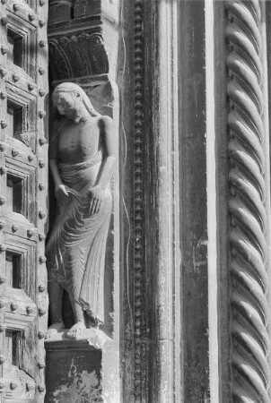 Vorhalle und Westportal — Adam