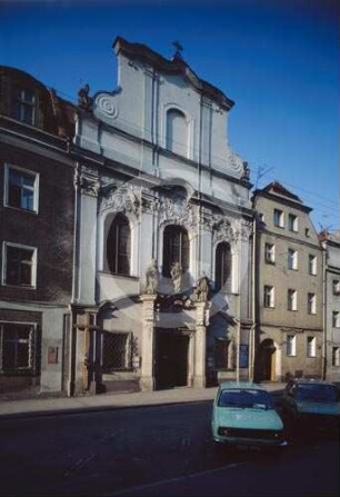 Hauptfassade der Ursulinenklosterkirche Schweidnitz