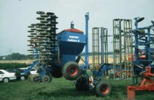 Fotografie: Sämaschine, Drillkombination, Pneumatische Verteilung