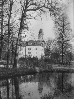 Schloss Seerhausen : Schloss Seerhausen. Ansicht aus dem Schlosspark