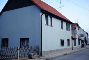 Haus mit gedämmter Fassade