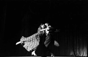 Berlin: Kabarett der Komiker; Earl Leslie und Flora Duane; Tanz