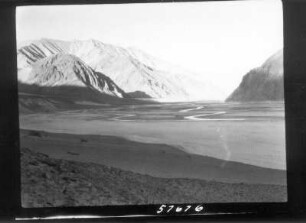 China. Sinkiang (Xinjiang). Kunlun. Karakasch-darja-Schlucht bei Abdul Ghafur Lenger