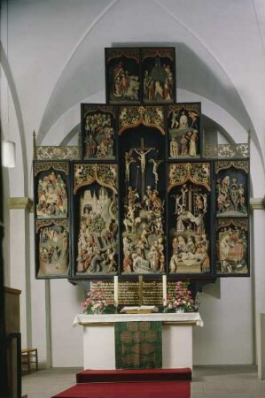 Schnitzaltar mit Passionsszenen, Kreuzigung und Marientod