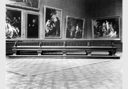 Aufstellung der Gemäldegalerie und der                             Skulpturensammlung im Kaiser-Friedrich-Museum, Raum 63, Flämische                             Gemälde des 17. Jhd.