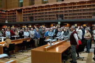 Lesesaal (Ebene -2) : Besucher im Lesesaal (Ebene -2)