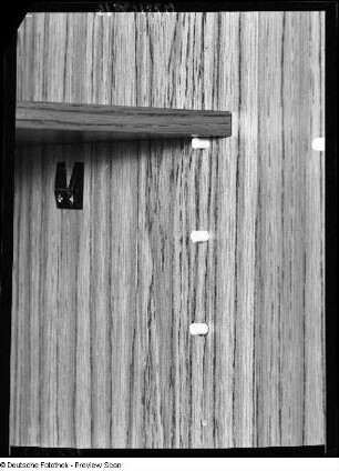 Kleiderschrank