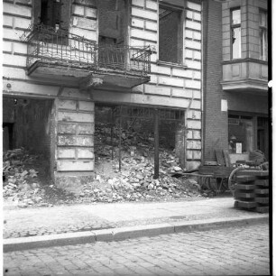 Negativ: Ruine, Apostel-Paulus-Straße 36, 1951