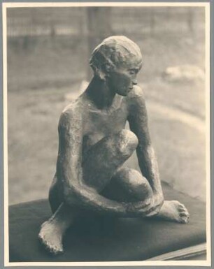 Sitzende, 1926, Bronze