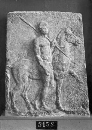 Weihrelief mit Jüngling und Pferd