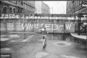 Wahlwerbung für die SED-West an der Berliner Mauer