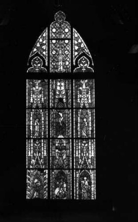 Straßburg (Frankreich): Ausstellung 1000 Jahre Glasfenster, gotisches Fenster aus Mutzig