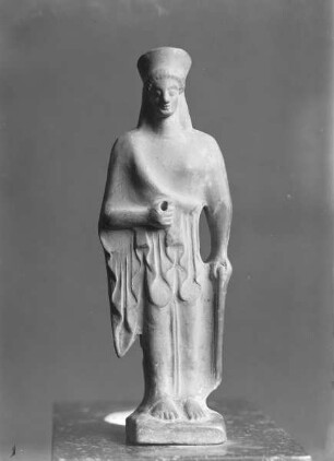 Stehende Figur