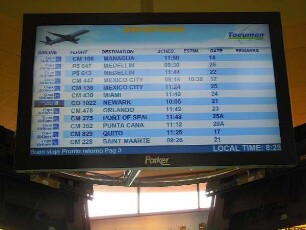 Flughafen Panama-City - Abflugmonitor : Abflugmonitor, aufgenommen am 16. September 2011 am Internationalen Flughafen Tocumen in Panama-City