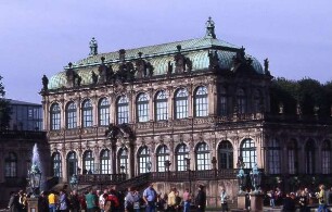 Dresden - Zwinger : Aufgenommen im Zwinger von Dresden ca. 2001