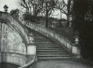 Barockgarten Großsedlitz. Eingangsterrasse, nördlicher Teil der Doppeltreppe