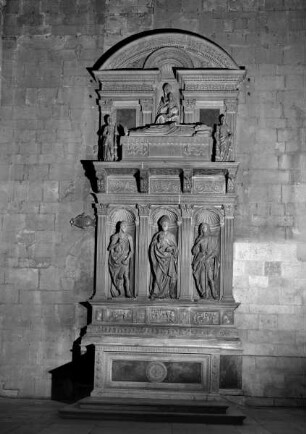 Grabaltar des heiligen Regulus