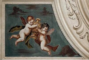 Zwei Putti mit Vase