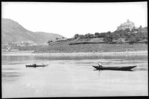 Aussig. Partie an der Elbe mit Burg Schreckenstein