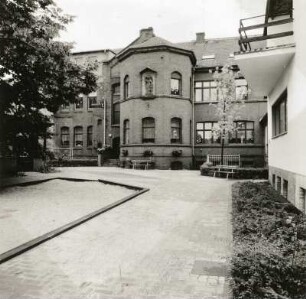 Cottbus, Straße der Jugend 24. Schwesternheim (1928) der Christuskirche