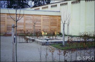 Potsdam, Neuer Garten, Meierei, Brauhaus-Gaststätte, Spielplatz.