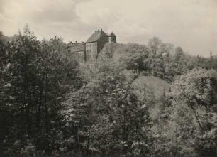 Meißen-Siebeneichen, Schloß. Blick vom großen Rondell im Park nach Nordwesten