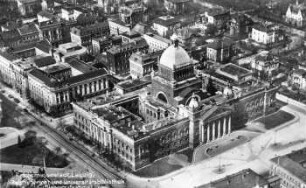 Reichsmessestadt Leipzig: Reichsgericht und Universitätsbibliothek ; Fliegeraufnahme