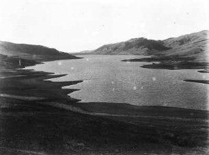 Pablo Lake : Landschaft mit Pablo See und Bergen