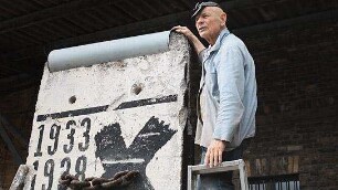 BErliN - Aus diesem Trallala kommst du nicht raus