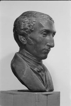 Büste von Carl Maria von Weber : Büste von Carl Maria von Weber. Bronze (1952; W. Arnold)