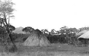 Wanyika Hütte : Dorf mit Hütten.