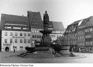 Freiberg (Sachsen), Obermarkt, Brunnendenkmal Markgraf Otto des Reichen