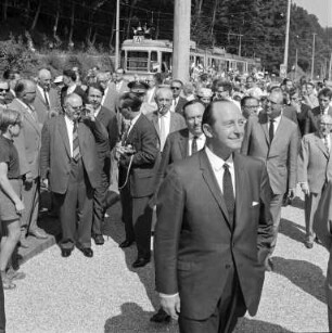 Übergabe des letzten Streckenabschnitts der neuen Albtalbahn zwischen Marxzell und Herrenalb.