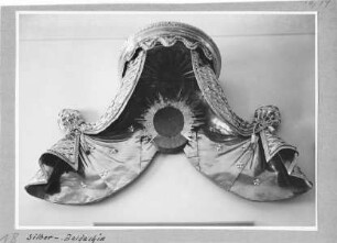 Baldachin als Bekrönung der Großen Goldenen Madonna aus der Domkrypta